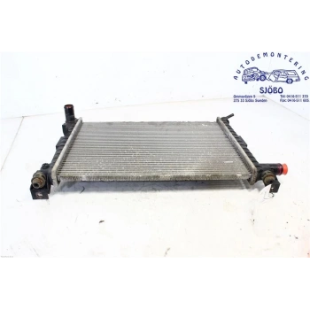 Su Radyatörü Benzınlı (Klima Lı) +Ac Ford Fıesta 1,4/1,6 Benz 95-02 (Oem No: Xs6H 8005 Ga)