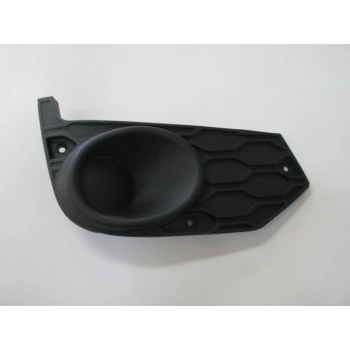 Iveco Daıly- 2014-2019  Sis Lamba Kapağı Sağ Sis Deliksiz (İtalya) (Oem No:5801562215)