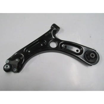 Hyundai Elantra- 2016-2018  Ön Alt Tabla Sol (Burçlu/Rotilli) (Salıncak) (Sh) (Oem No:54500F2000)