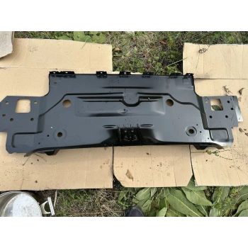 Vw Passat 2013- Panel Arka  (Oem No:3G5813301)