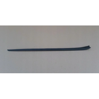 Vw Passat 2013- Cam Çıtası Ön Sağ - Sıyah (Oem No:3G0854328D)