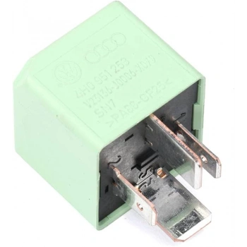 Çok Fonksiyonlu Röle (100 No) Golf5 / Jetta / Passat / A3 / A4 / A5 / A6 / Q7 (Oem No:4H0951253)