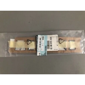 Renault Megane 2  2008  Yazı Megane (Oem No:8200073444)