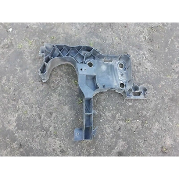 Renault Megane Iı 2007- Far-Tampon Bağlantı Ayagı R  (Oem No:8200137496)