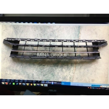 Vw Passat 2013- Tampon Panjurusı Orta Kromlu (Oem No:3G0853671K)