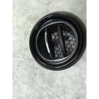 Renault Clio Iv-Captur-Trafic Iıı 2012- Torpido Havalandırma Izgarası  (Oem No:687606325R)