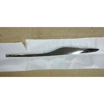 Renault Clio Iv 2012- Kapı Bandı Arka Solkrom Çıtası  (Oem No:828213777R)