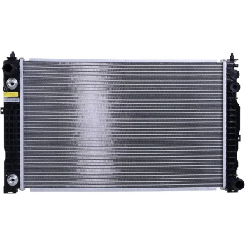 Radyatör Su A4 1995-2001 / A6 1998-2005 2.4-2.5 Tdi 2.8 A.T (Oem No:8D0121251L)