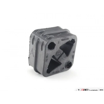 Bmw   1997-2000 Egzoztraversi  (Oem No:18207585358)