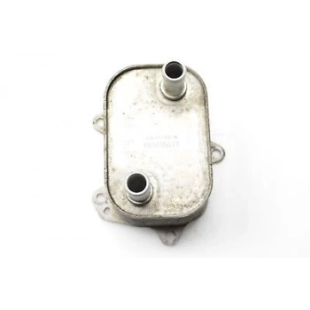 Vw  A4 A5 Desa-Deta-Czha-Deua-Deub 2,0 Tdı 2015- Yağ Soğutucusu  (Oem No:03N117021B)