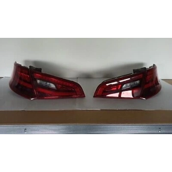 Vw A3 2013- Stop Lambası Dış Sağ Hatchback (Oem No:8V4945096)