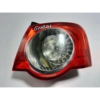 Vw Passat 2005-2010 Stop Lambası Dış Sağ 714027570811 (Oem No:3C5945096C)