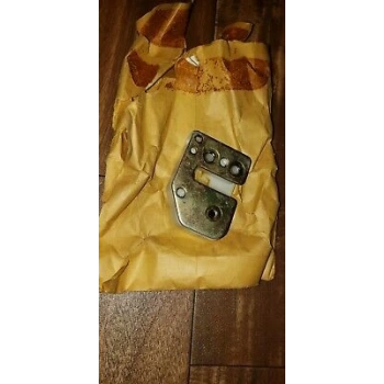 Kapı Kilit Karşılığı R9 / R11 Sağ (Oem No:7700756701)