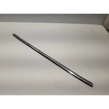 Cam Sıyırıcı Qashqai 2014-2016 Ön Krom Sağ (Oem No:808204Ea0A)