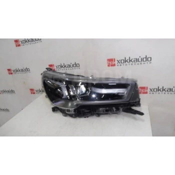 Far Hilux 2020 Sonrası Ledli Siyah Sağ (Oem No:81110Yp080)