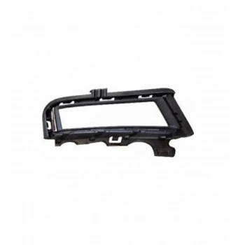 Sis Lamba Kapağı Golf7 2013 Sonrası (Sis Delikli-Nikelajlı) Üst Sağ (Oem No:5G0853212E9B9)