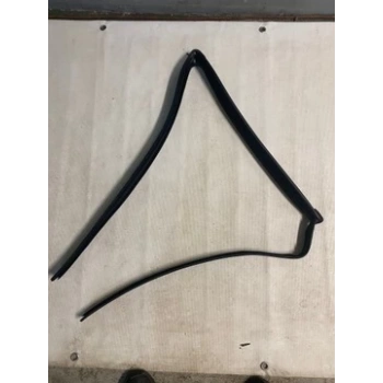 Fitil Cam U İ20 2009- Arka L (Oem No:835301J000)