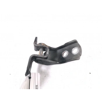 Kapı Menteşe Corolla 2013-2019 / Auris 2007-2019 /  Hilux 2015 Sonrası Revo Üst Sağ (Oem No:6871002070)