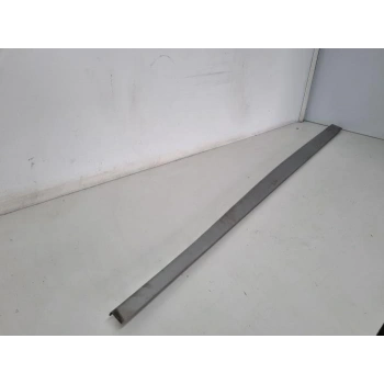 Dacia Duster- 2010-2017  Marşpiyel Plastiği Çıtası Sağ (Tw) (Oem No:769513528R)