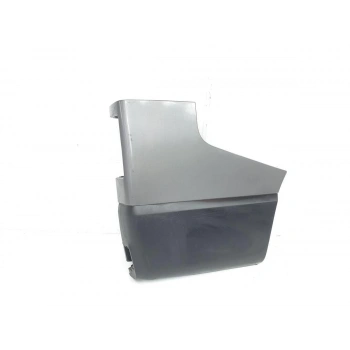 Renault Trafic- 4- 2022-2024  Arka Tampon Ucu Sağ Siyah Reflektör Delikli (Tw) (Oem No:850162827R)