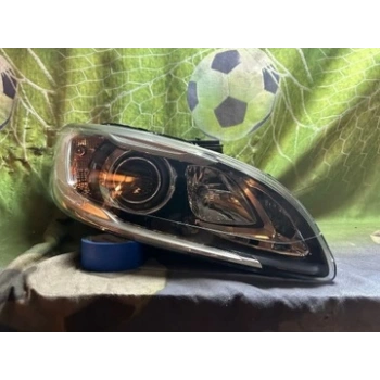 Ford Volvo S60 Iı 2005-2012 Far Sağ  (Oem No:31395903)