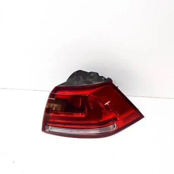 Vw Golf7 2013- Stop Lambası Dış Sağ  (Oem No:5G0945096B)