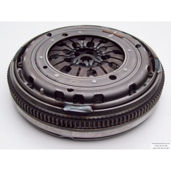 Debriyaj Seti Sabit Volanlı Transporter T4 1997-2003 2.5 Tdı Acv (Oem No:074105264E)