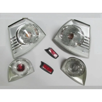 volkswagen golf- 5- 2004-2009  modıfıye stop lambası ıç/dıs set sağ/sol set 6parça nikelajlı/beyaz (tyc) Oem No (1K6945095)