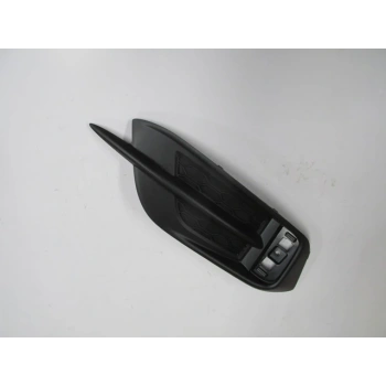 honda civic- sd- 2016-2021  arka tampon reflektör kapağı sağ (orıjınal) Oem No (71503TEAT00)