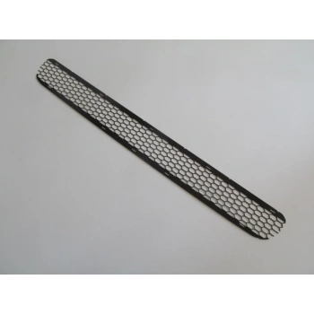 fiat doblo- 2011-2015  ön tampon panjuru alt sac (ön panjur) Oem No (51886523)