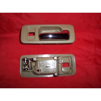 honda accord- 1990-1993  ön kapı iç açma kolu sol bej (elcegı nikelajlı) (hushan) Oem No (72165SM4003ZE)