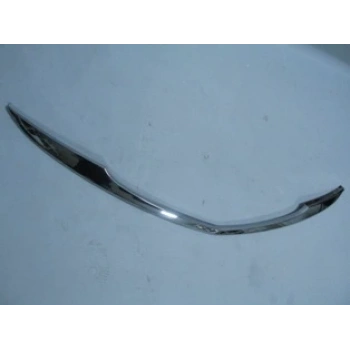 mazda bt 50- pıck up- 2013-2015  ön tampon bandı üst nikelajı)