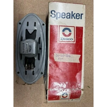 Opel Corsa C 2000-2006 Stop Lambası Duysuz Sol Şeffaf Camlı Oem No (1222000)