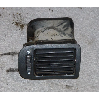 Fiat Albea / Palio 2003- Torpido Havalandırma Izgarası Sağ Oem No (715198000)