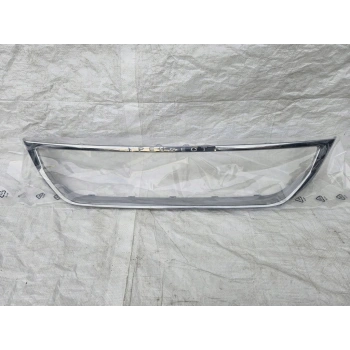 peugeot partner- van- 2019-2024  ön panjur çerçevesı nikelajlı (tw) Oem No (9816881077)