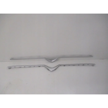 citroen berlingo- 2019-2024  ön panjur alt nıkelaj çıtası (tw) Oem No (9821888980)