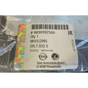 opel corsa- f- 2020-2023  ön panjur çıtası sıyah sağ/sol set (2 parça) Oem No (9830283280)