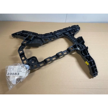 volkswagen passat- b8- 2014-2018  arka tampon bağlantı bıraketı sol büyük Oem No (3G5807375)