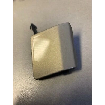 Renault Clio IV 2012- Çeki Demir Kapağı Arka Oem No (511658538R)