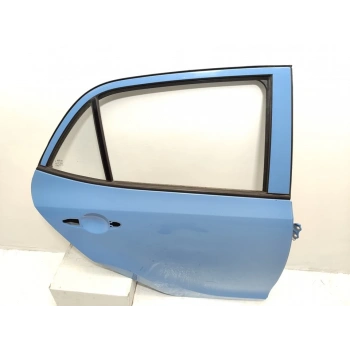 Hyundai ix35 2010-2015 Arka Sağ Kapı (Bant Delikli) Oem No (770042S050)