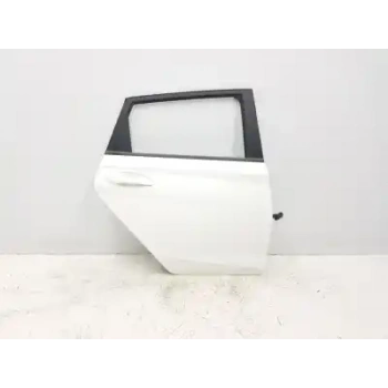 Kia Picanto 2017 sonrası sağ arka kapı Oem No (77004G6000)