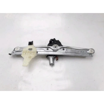 Dacia Sandero III Ön Sağ Cam Krikosu (Orijinal Ürün Natural Kutu) Oem No (807207678R)