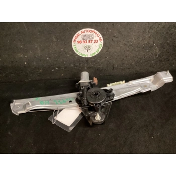 Dacia Sandero III Stepway Sağ Arka Cam Krikosu (Orijinal Ürün Natural Kutu) Oem No (827208625R)