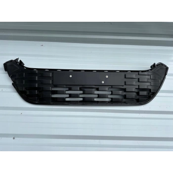 Hyundai i30 2016 sonrası siyah tampon panjuru Oem No (86351G4010)