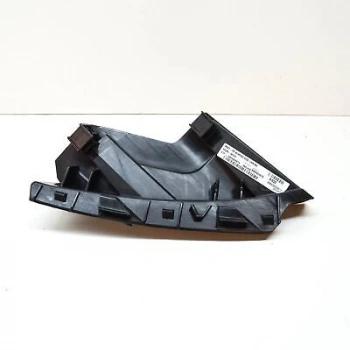 Hyundai Staria 2022-2024 üst sağ tampon bağlantı braketi Oem No (865B4CG000)