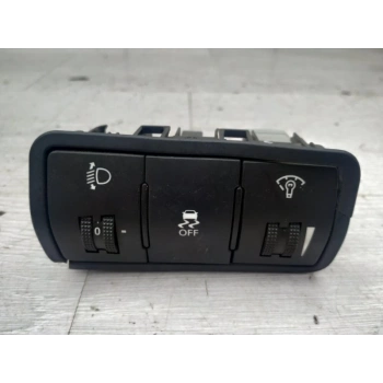 Hyundai Tucson 2015-2020 Elektrikli Park Freni / Çok Fonksiyonlu Anahtar Grubu Oem No (93300D30304X)