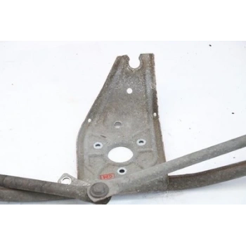 Ağır Vasıta Silecek Süpürgesi Püskürtme Memeli Twin (700mm)   Oem No (2371926)