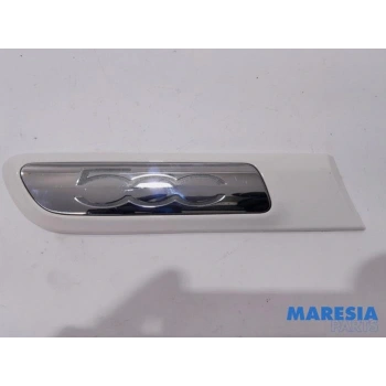 Fiat 500 2007- Çamurluk Bandı Arka Sağ Oem No (735488140)