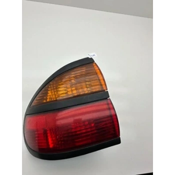 Renault Laguna 1998-2002 Stop Lambası Dış Sol Oem No (7700420122)