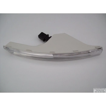 Passat 2005-2008 Ön Tampon Sinyali Beyaz Sağ Oem No (3C0953042L)